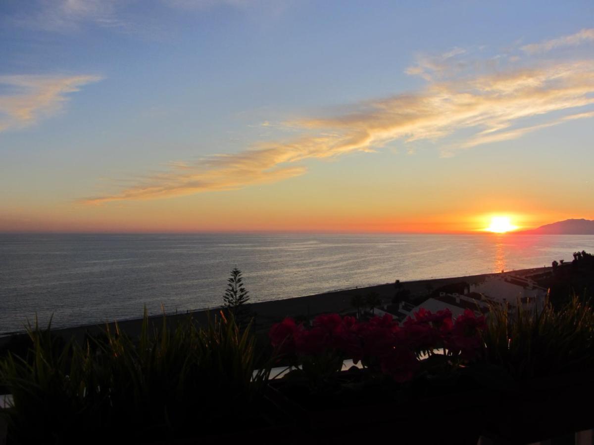 Wintowinrentals Sunny Side, Pool, Wifi & Sea View Бенахарафе Екстериор снимка